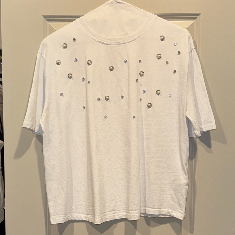 Zara White Short Sleeve Tee with Silver Accents